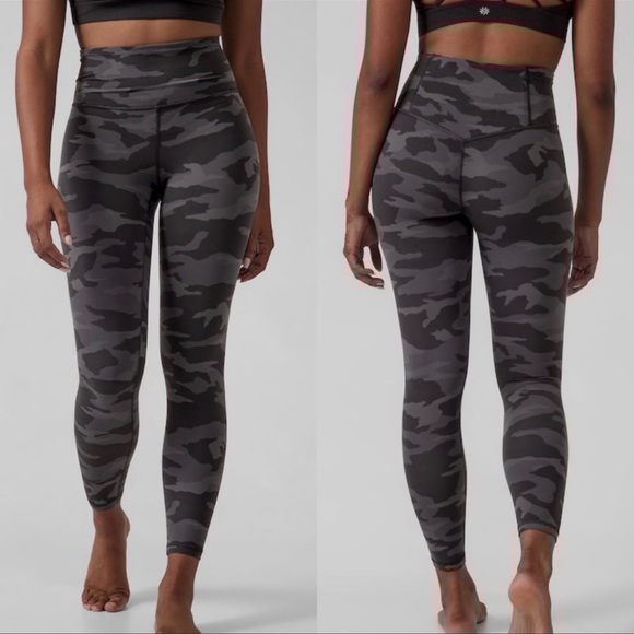 Athleta Pants - Athleta Ultimate Camo 7/8 Tights Leggings